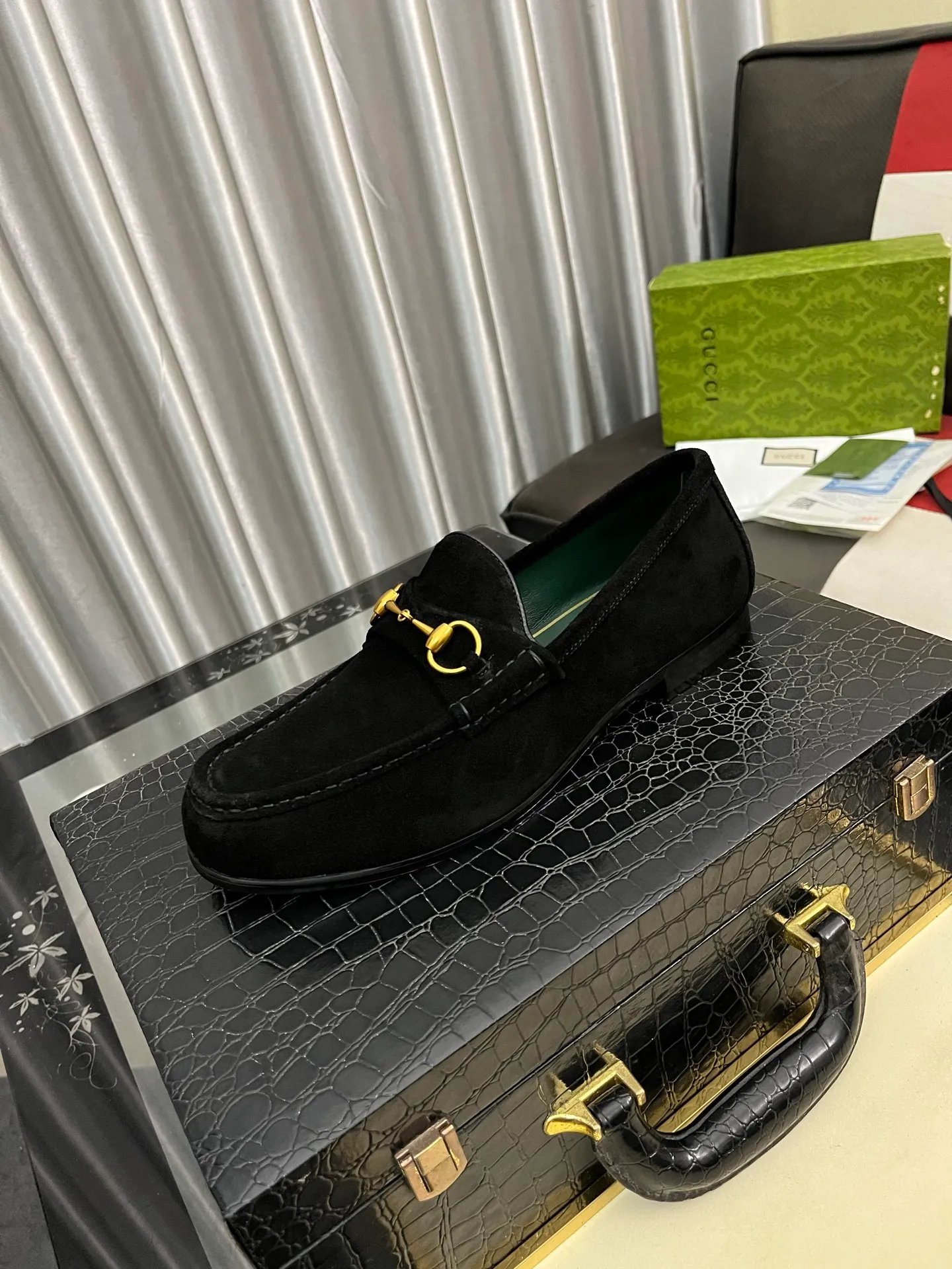 Men's Men's Shoes 💰540⌚️⌚️【GUCCI】The most popular classic Gucci leather shoes. Synchronized with the official website, the upper is made of Italian first-layer cowhide ➕cowhide lining, with unique brand and unique craftsmanship. Highlighting the hot style of the new year. Stop hesitating, stop wandering, get it now. Digital: 38--444️⃣colors available